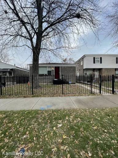 Main picture of 316 W 42nd Pl