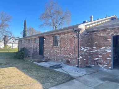 Main picture of 2264 Tudor Rd