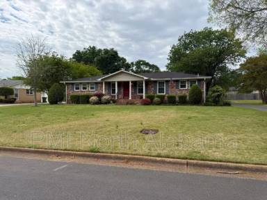 Main picture of 413 Harolds Dr NW