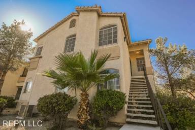 Main picture of Pacific Legends West