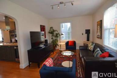 Main picture of 1018 N Edgewood St