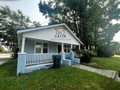 Main picture of 1312 Golden St