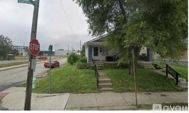 Main picture of 1402 Montcalm St