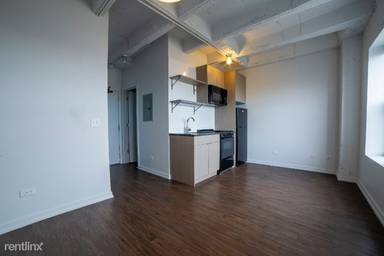 Main picture of 1325 W Wilson Ave Apartments
