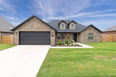 Main picture of 941 Sunset Ln