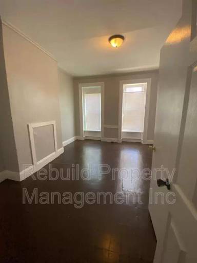 Main picture of 1328 N Calhoun St