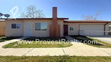 Main picture of 15941 Vine St