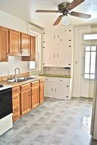 Main picture of 316 E Main St