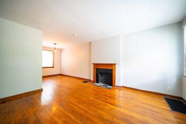 Main picture of 207-215 E Hudson St