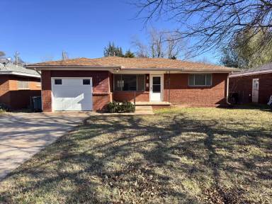 Main picture of 2308 Becker Pl
