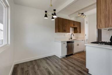 Main picture of 2223 Myrtle Ave