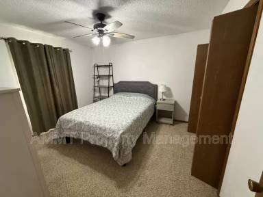 Main picture of 145 Birch Ct