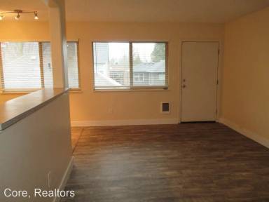 Main picture of 409 SE 30th Ave