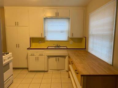 Main picture of 3718 Vermont St