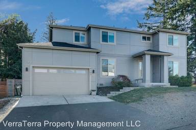 Main picture of 4103 NE 6th Pl