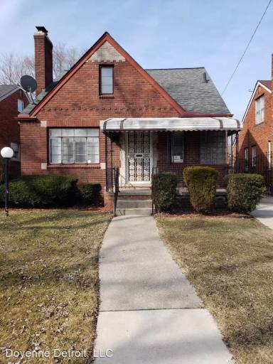 Main picture of 18955 Waltham St