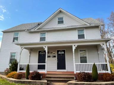 Main picture of 141 Johnson St