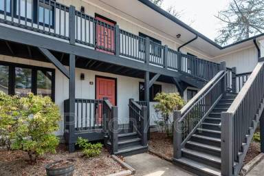 Main picture of 112 Glenn Bridge Rd