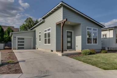Main picture of 1024 Hatton Ave