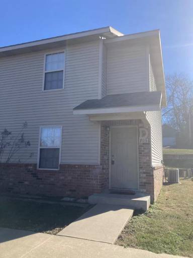 Main picture of 705 W Garland St