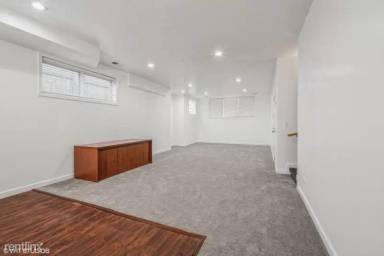 Main picture of 4150 S Indiana Ave