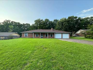 Main picture of 622 Hospital Rd