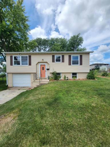 Main picture of 2065 Ellen St