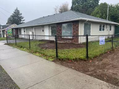 Main picture of 2016 State Ave NE