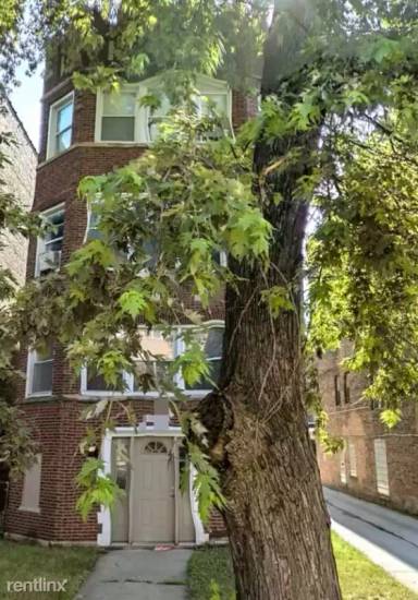Main picture of 8035 S Phillips Ave