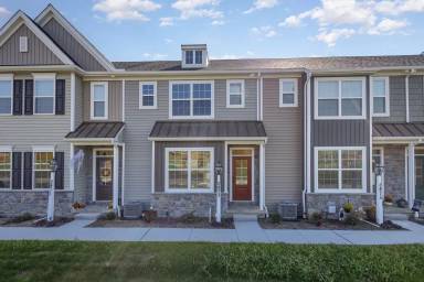 Main picture of 2473 Artesian Way