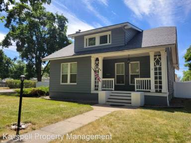 Main picture of 44 4th Ave E