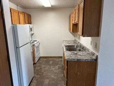 Main picture of 1401 12th St E