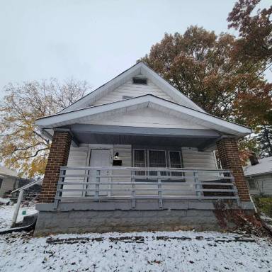 Main picture of 310 N Kealing Ave
