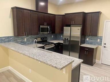 Main picture of Pacific Heights Apartments