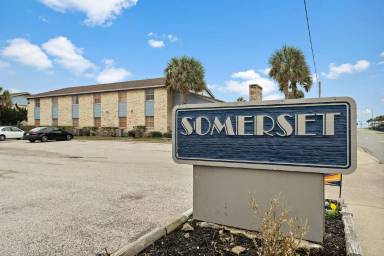 Main picture of Somerset Village