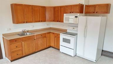 Main picture of 164 S Main St