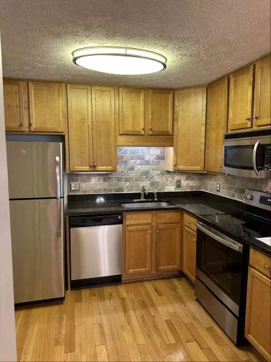 Main picture of 174 Talmadge St