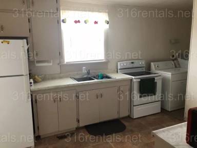 Main picture of 121 SW 5th St