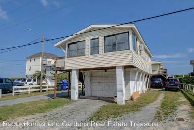 Main picture of 612 S Shore Dr