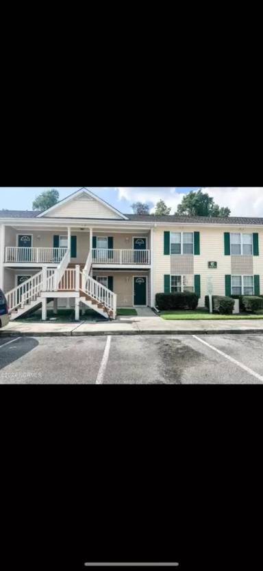 Main picture of Holton Place Condominiums