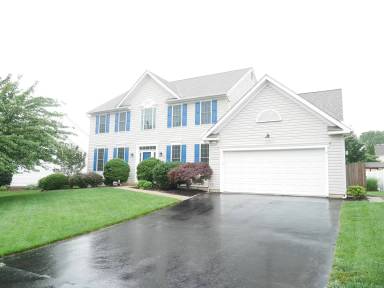 Main picture of 821 Mayfair Way
