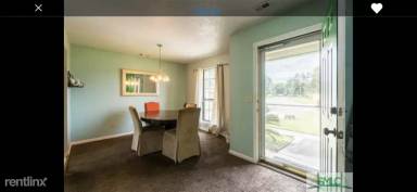 Main picture of 903 Primrose Ln
