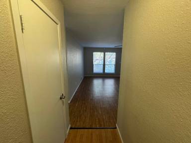 Main picture of 1920 Nevada St