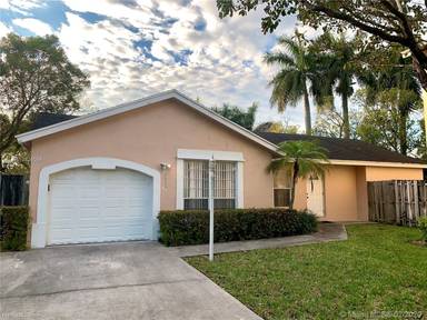 Main picture of 9893 NW 51st Ln