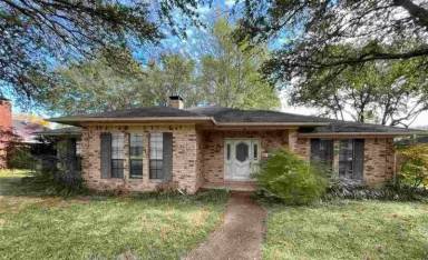 Main picture of 42 Lanshire Dr