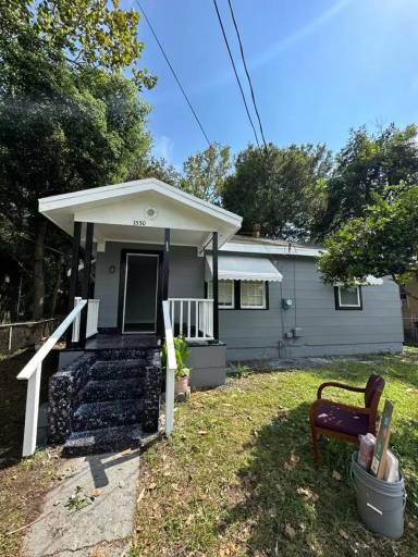 Main picture of 1550 Marshall St