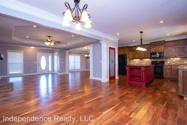 Main picture of 114 Genesis Dr
