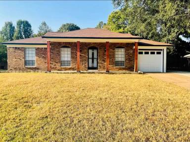 Main picture of 5070 Flanders Ave