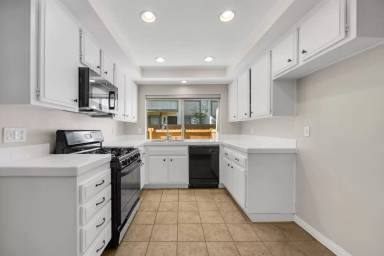 Main picture of 2322 Conejo Ln