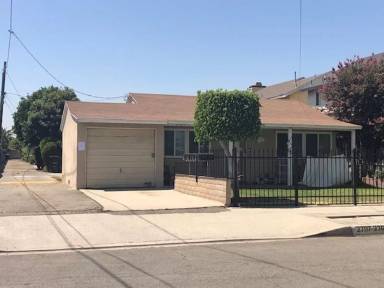 Main picture of 2707 & 2709 MUSCATEL AVE